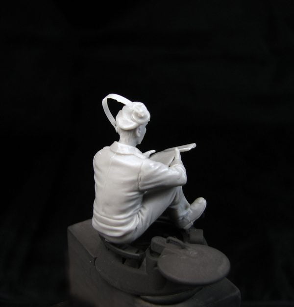 WW2 German Tank Commander (1 figure) – Image 4