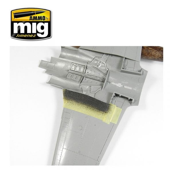 Anti-Slip Paste - Black Color for 1/72 and 1/48 – Image 11