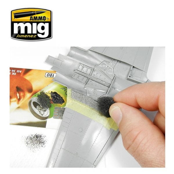Anti-Slip Paste - Black Color for 1/72 and 1/48 – Image 12